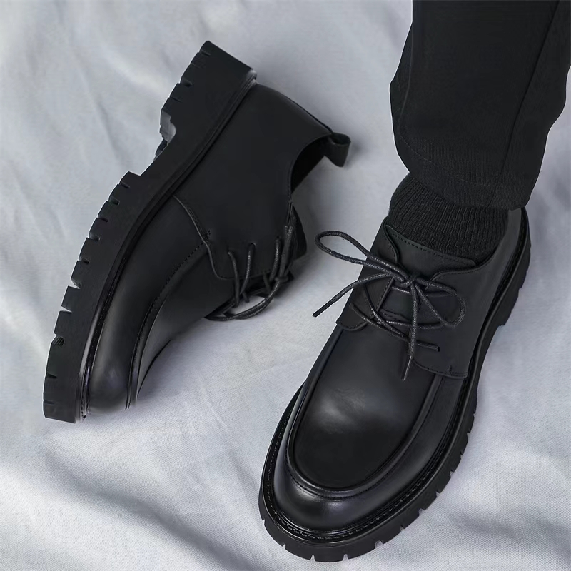 Men Shoes Louboutin - รองเท้าหนังมีสิทธิบัตรสีดำแบบดั้งเดิมสำหรับผู้ชายรองเท้าชุดเดรสพื้นหนาสำหรับนักธุรกิจรองเท้าเพื่อความปลอดภัยลำลองขนาดใหญ่