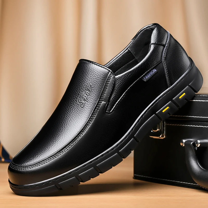 Men Shoes Louboutin - รองเท้าโลฟเฟอร์บุรุษผู้ชายรองเท้าหนังทางการระบายอากาศได้ดีรองเท้าสลิปออนรองเท้าชุดเดรสแบรนด์หรูจากอิตาลี