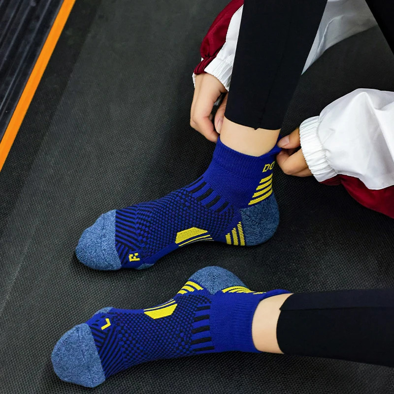 3 คู่วิ่งมาราธอนถุงเท้าผู้หญิง - Sport Slide Men บทวิจารณ์และราคา