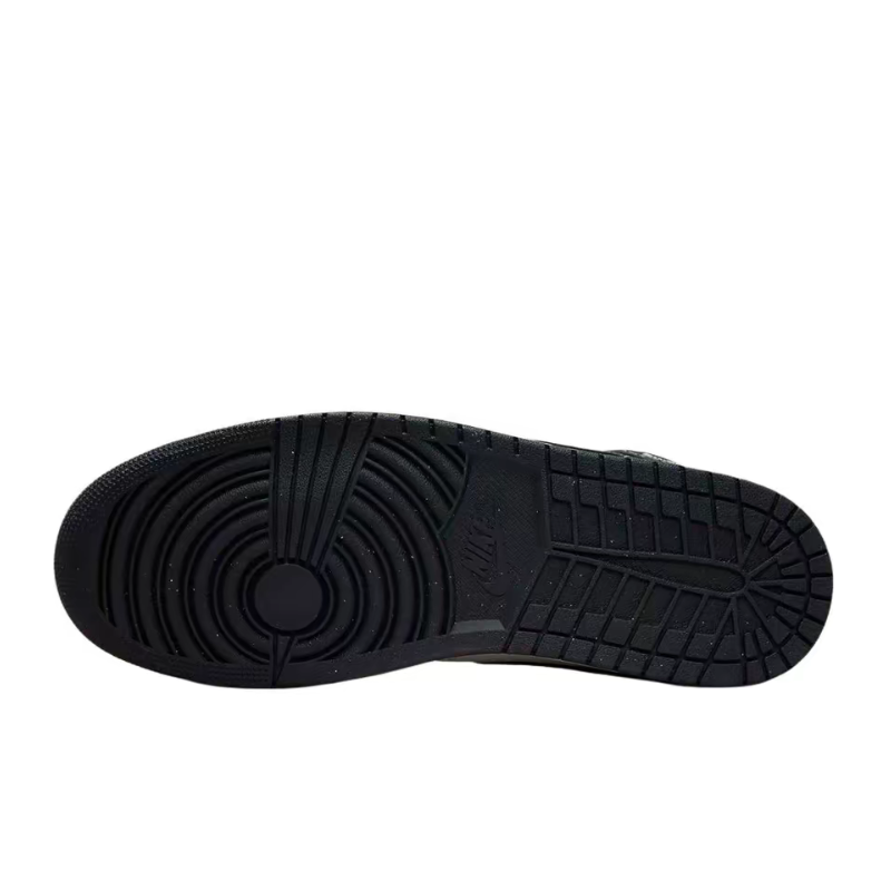 รองเท้าบาสเก็ตบอลผู้ชาย Nike A - Men'S Shoes Jordan 1 บทวิจารณ์และราคา