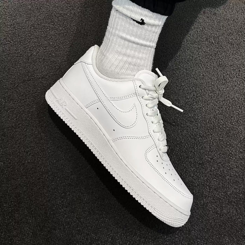 ไนกี้แอร์ฟอร์ซ 1 เพียวไวท์แอร์ - Men'S Shoes Nike Air Force บทวิจารณ์และราคา