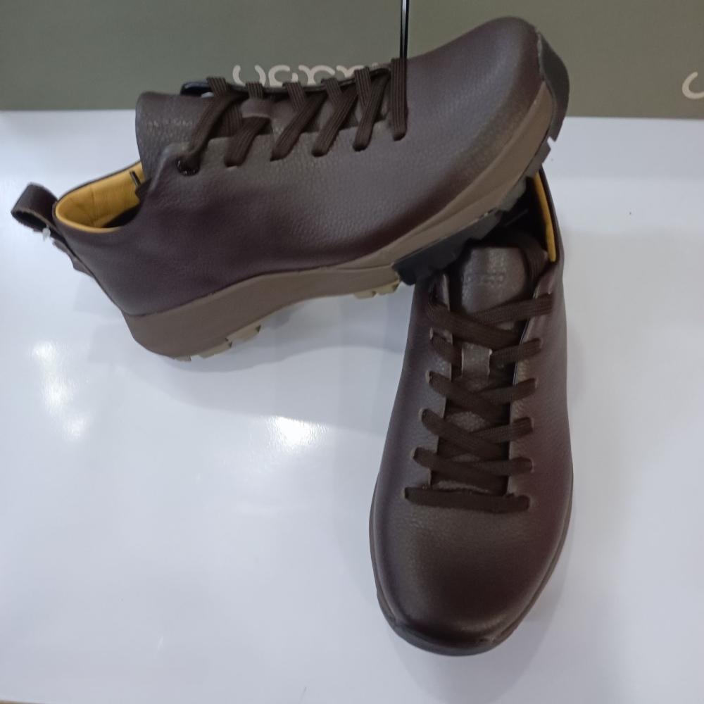 รองเท้าหนังวัวผู้ชาย ดีไซน์หรู - Men Shoes Louboutin บทวิจารณ์และราคา