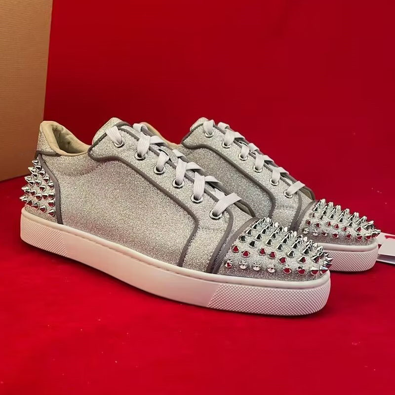 ผู้ชายหรูหราแฟชั่นrivetsรองเท้ - Men Shoes Louboutin บทวิจารณ์และราคา